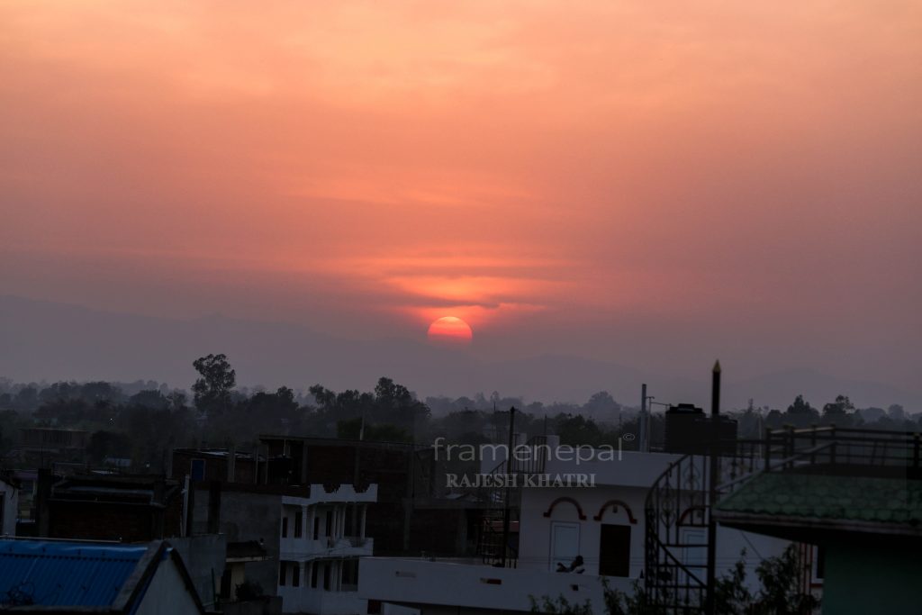 Last sunset, Nepali Year 2076 BS, Best Image Sunset   The view of last sunset of Nepali year 2076 BS. this photo taken at Tulsipur Dang, Nepal.